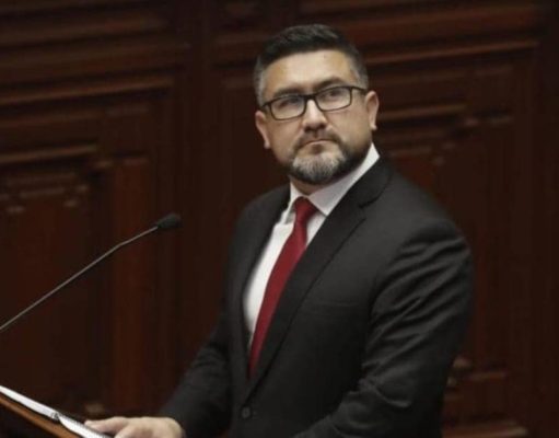 EX MINISTRO DE VIVIENDA DETENIDO EN PRISIÓN PREVENTIVA