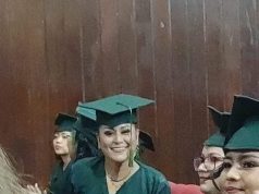 CANTANTE BETTYNA ALVÁN DESPUÉS DE 20 AÑOS SE GRADUÓ EN UNAP